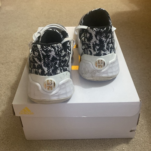 Adidas Harden Vol. 4 Basketball Shoes White and Black. Men’s Size 11 - Picture 3 of 8